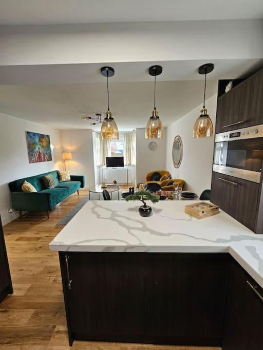 Comfortable Two Bedroom Flat Hove Extérieur photo