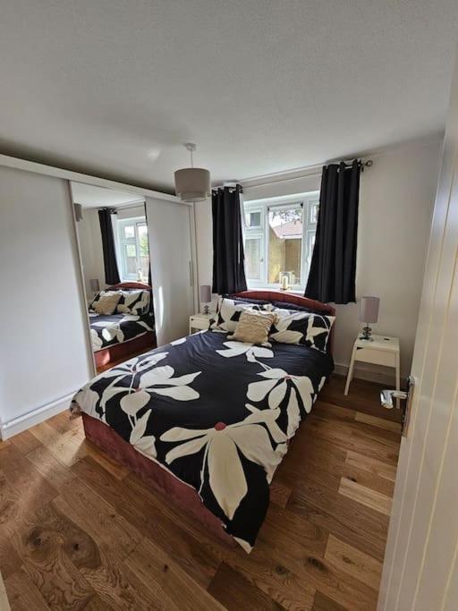 Comfortable Two Bedroom Flat Hove Extérieur photo